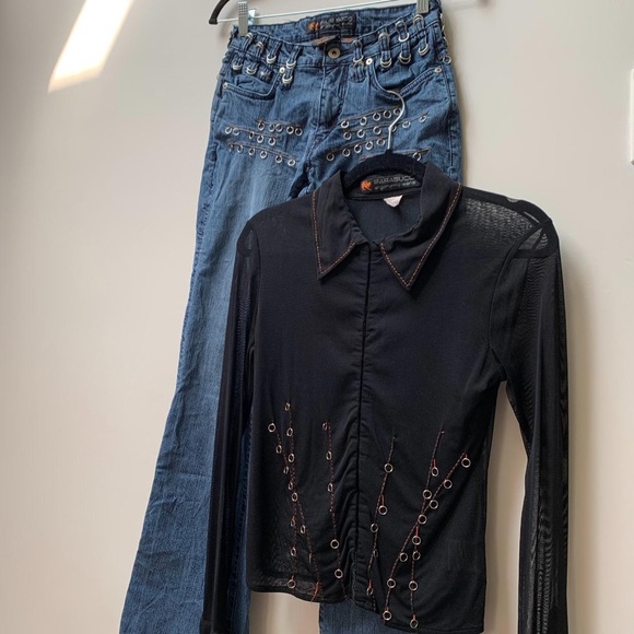 (SOLD) Parasuco Ergonomic Jeans Low Rise Flared Pants with Metal Rings - Picture 5 of 5